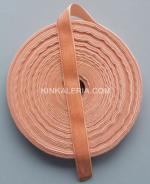 Кадифена лента 2 см.